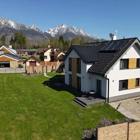 Pod Slavkacom - Vysoke Tatry شقة