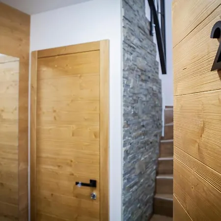 Pod Slavkacom - Vysoke Tatry Lägenhet