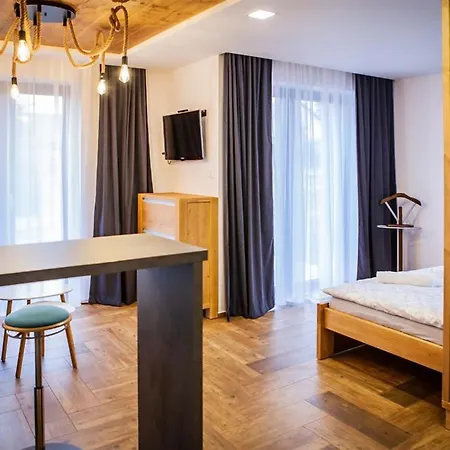 Pod Slavkacom - Vysoke Tatry Lägenhet *